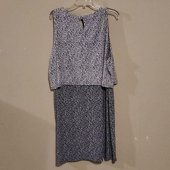 VINCE CAMUTO Popover Knit Dress - Size 3X - Picture 4 of 9